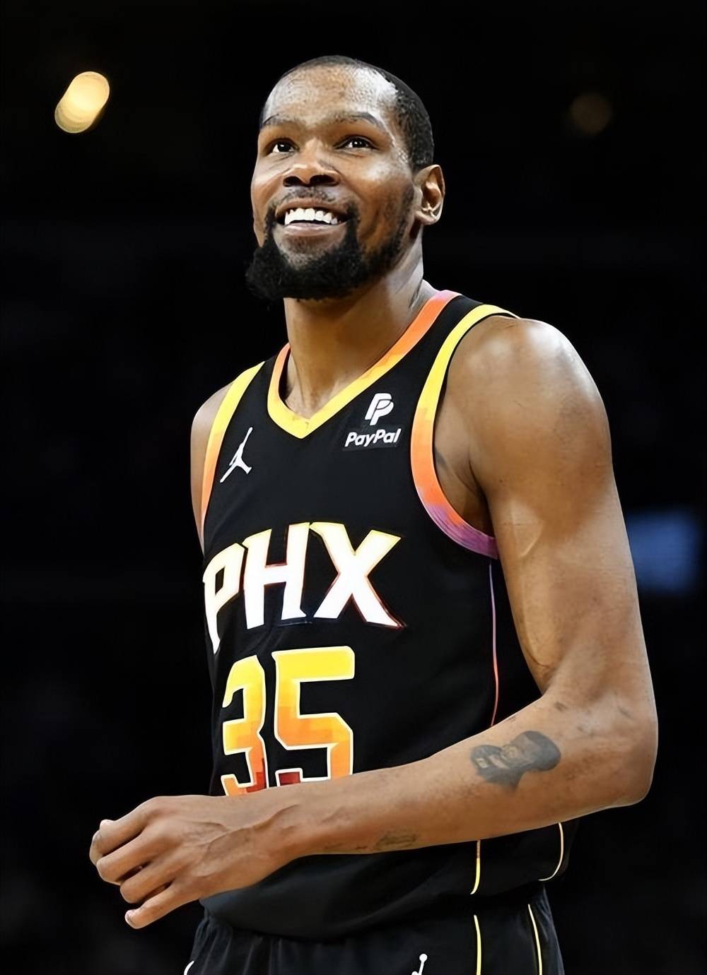 凭借团队协 凭借团队协