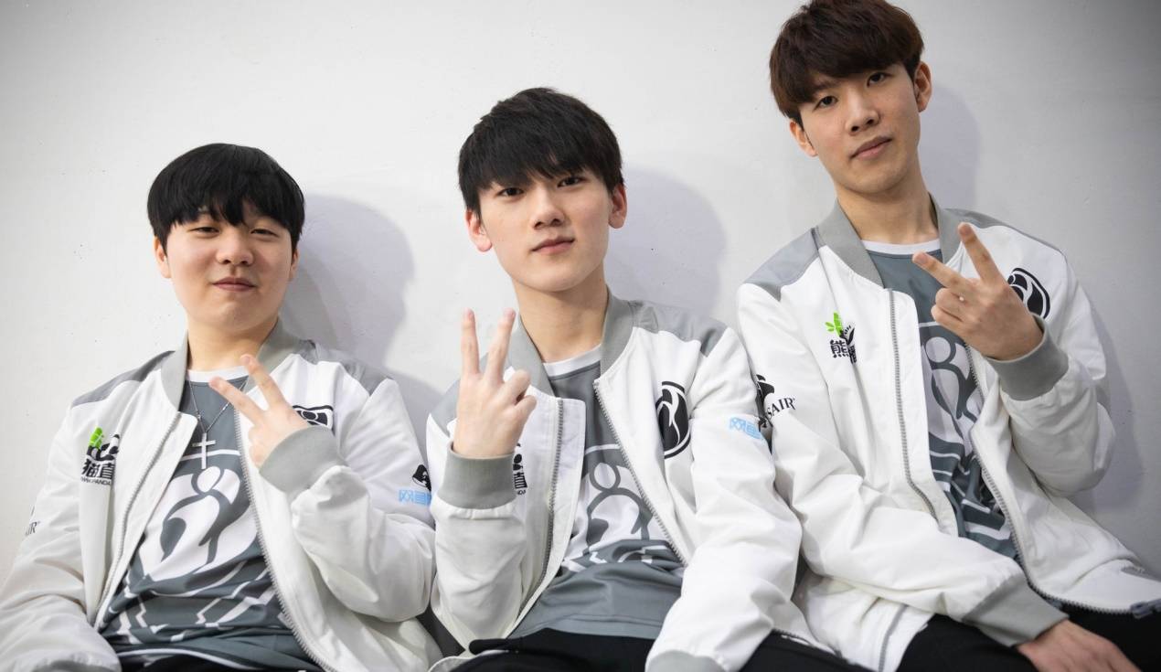 努力带领老 努力带领老