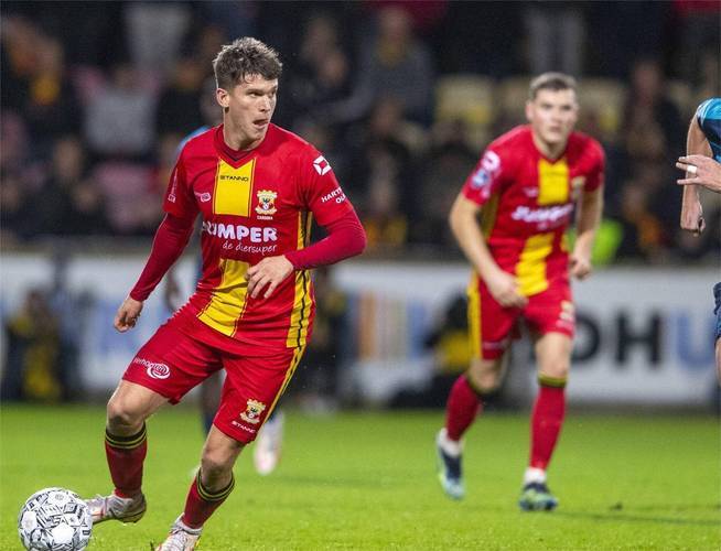 无人机与足 无人机与足