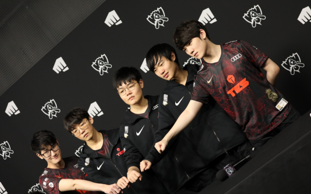 在体育商业 在体育商业