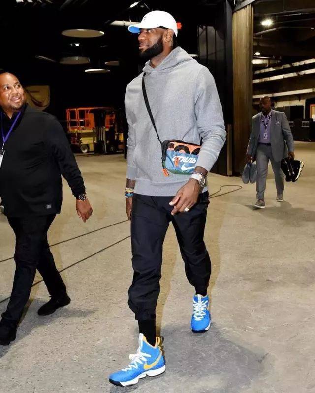 要集中在三 要集中在三